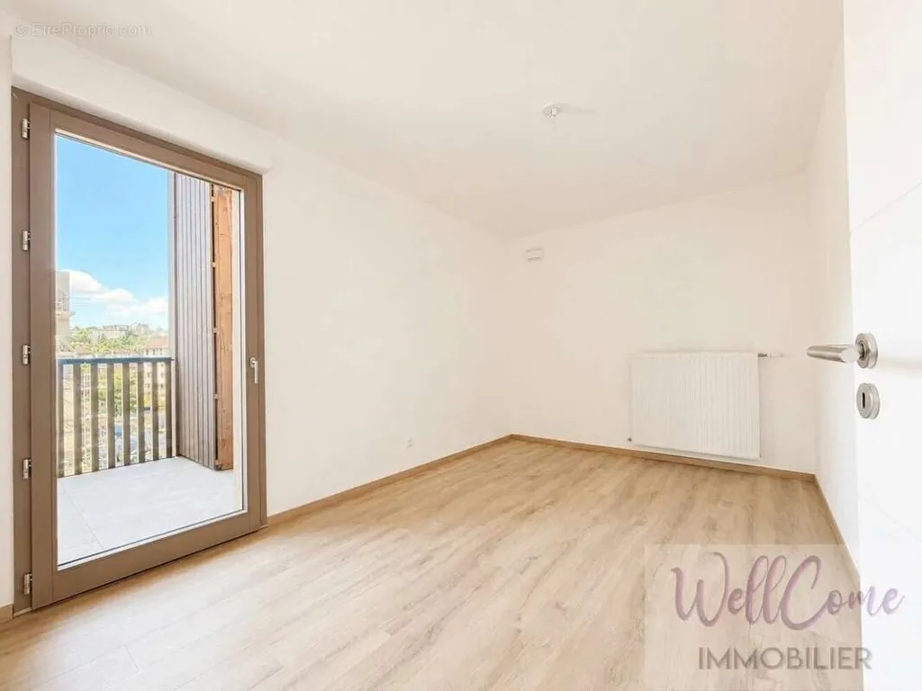 Pièces - Appartement T5 en Attique avec Balcon Sud à Annecy