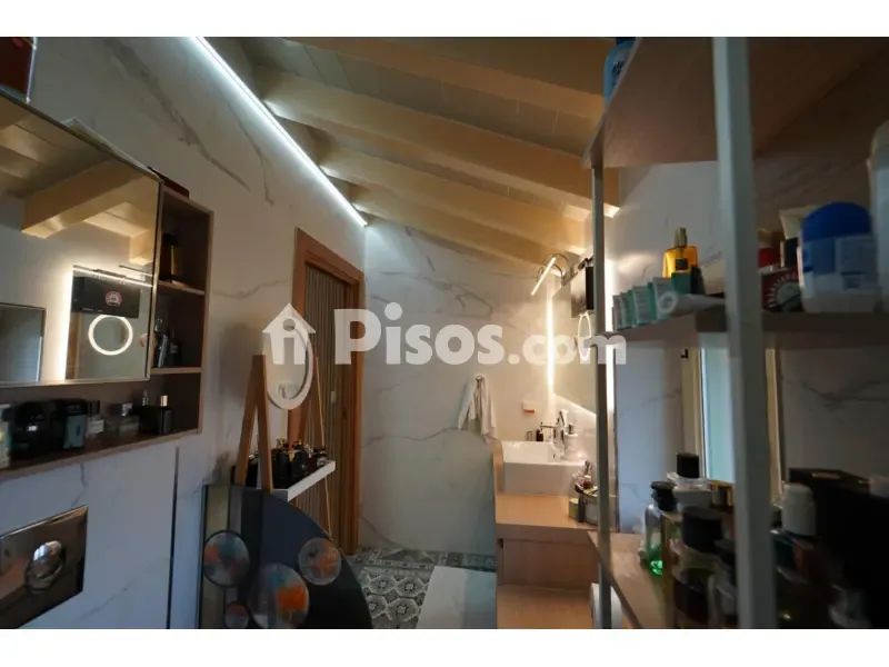 Salles de bain - Chalet with Traditional Architecture in Cudón