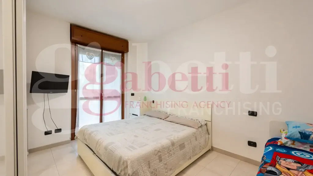 Chambres - Modernised 2-Bedroom Apartment in Milan