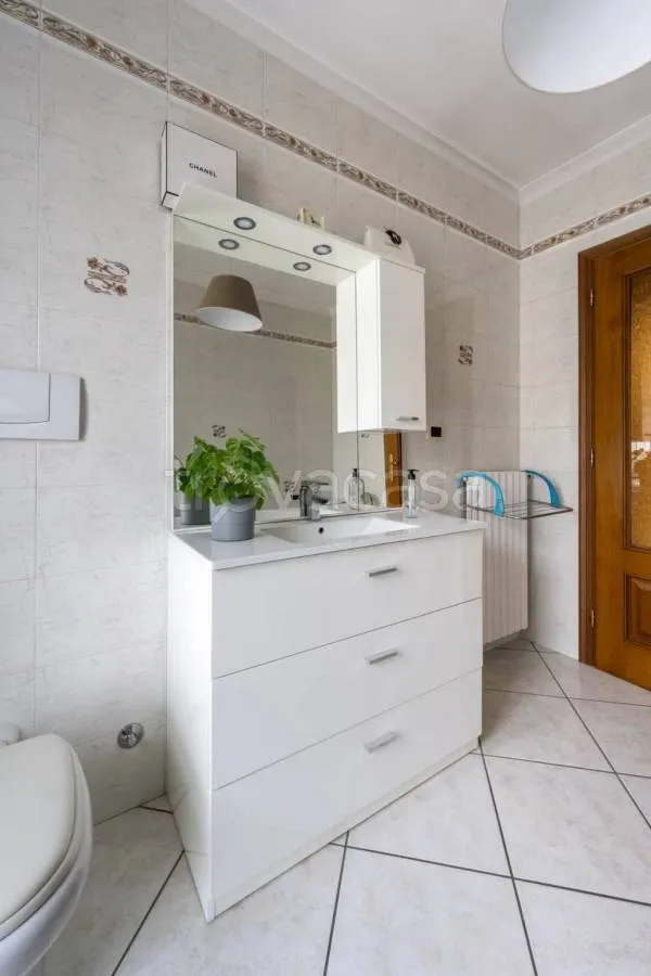 Salles de bain - Spacious Apartment with Terrace in Volpiano