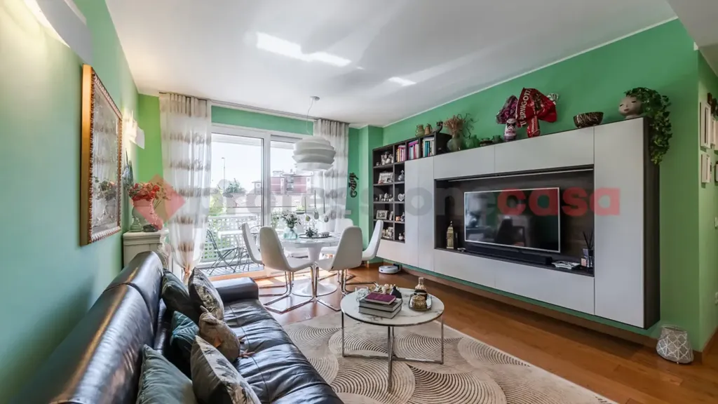 Soggiorno - Modern 3-Bedroom Apartment in Buccinasco