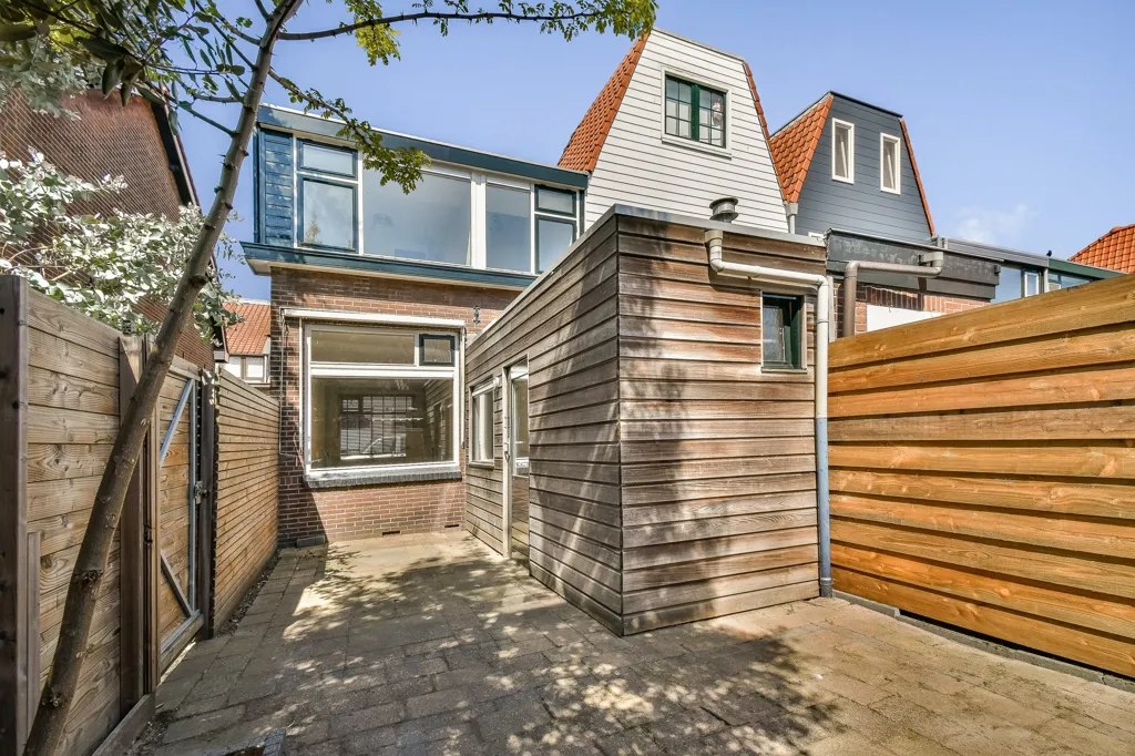Välivaade - Modernised Corner House in Capelle aan den IJssel