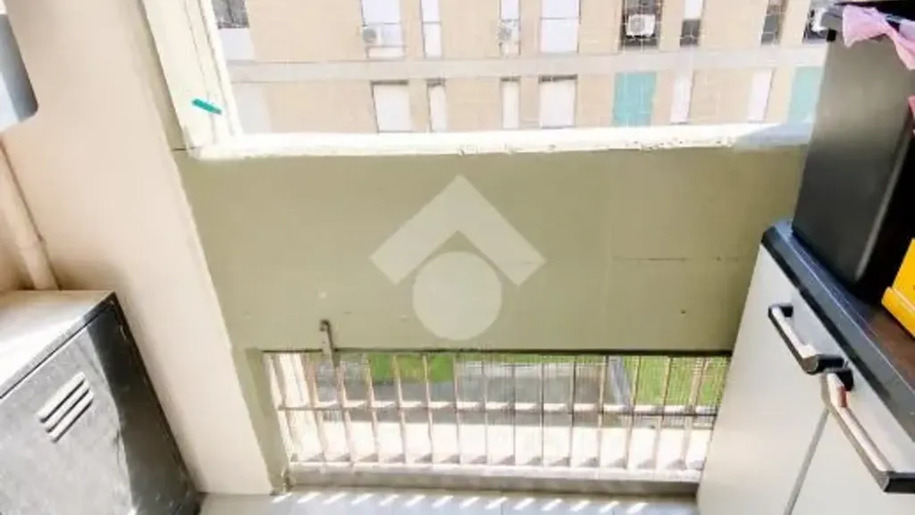 Cucina - Bright Triplex with Balcony in Rome