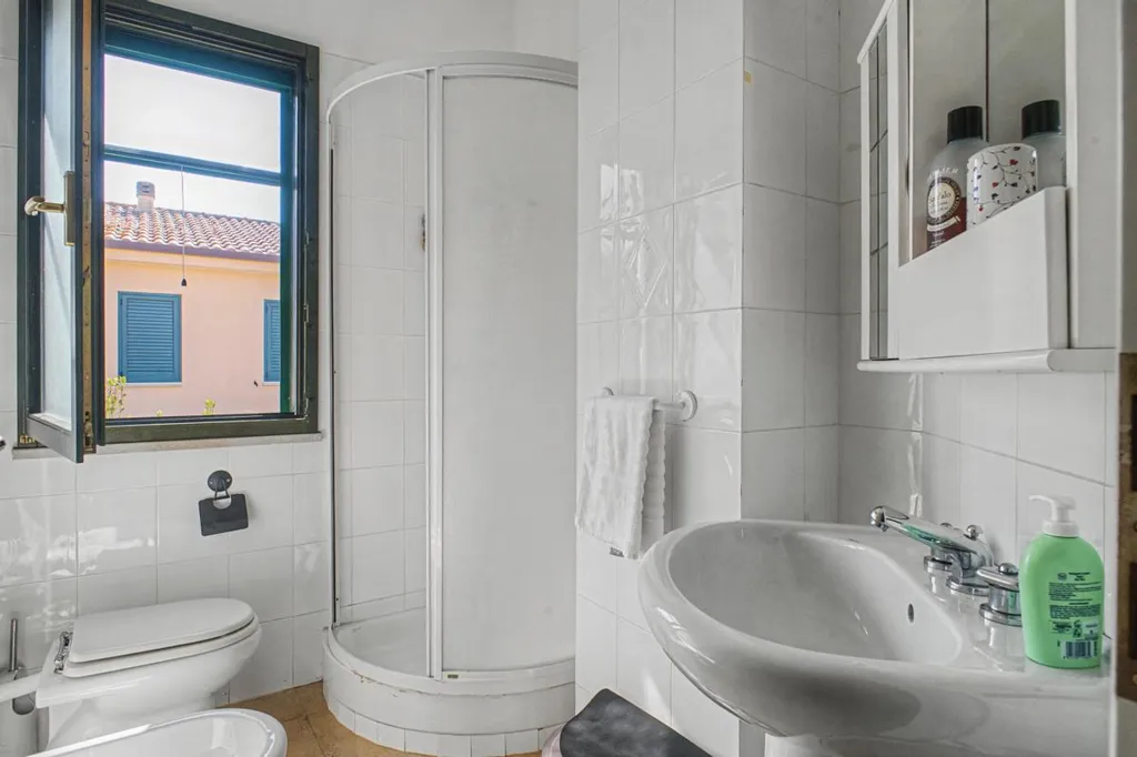 Salles de bain - Villa with Balcony in Bernalda Centre