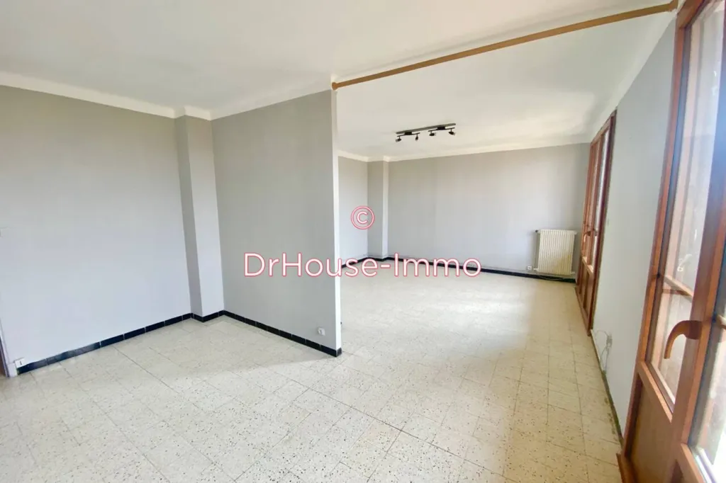 Rooms - Apartment with Panoramic View in Carcassonne