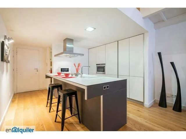 Köök - Air-Conditioned Apartment in City Centre