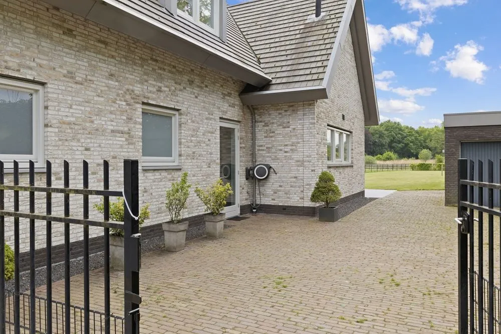 Välivaade - Eco-Friendly Villa with Solar Panels in Venlo