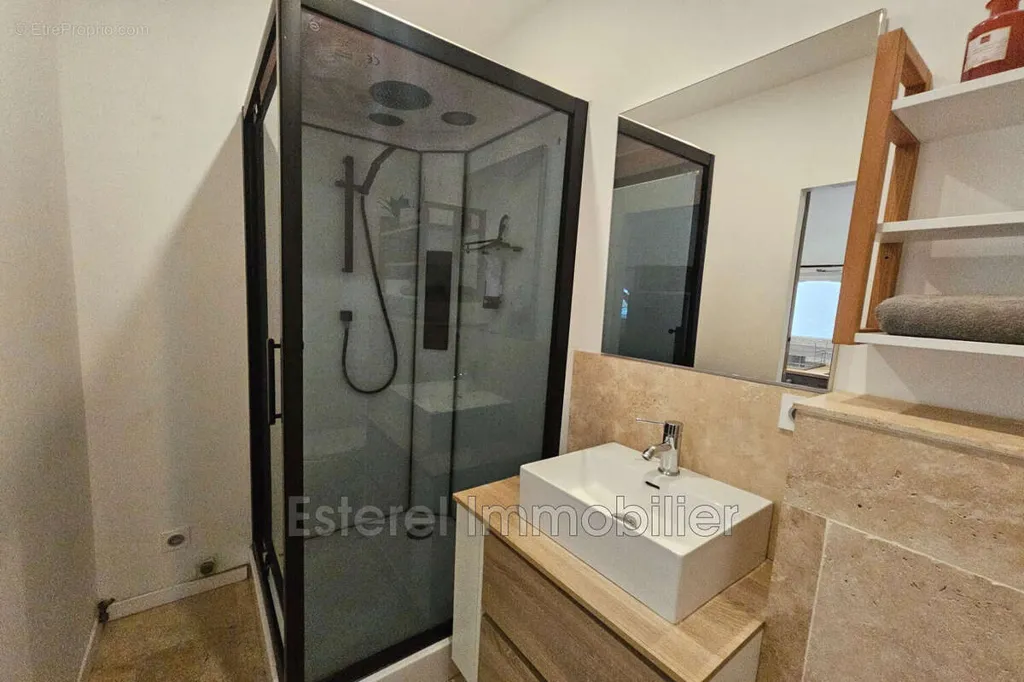 Bagni - Studio with Sea View in Cap Estérel