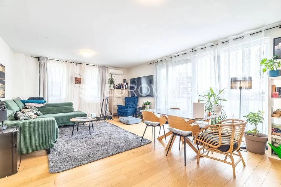 Séjour - Penthouse with Terraces in Vrapče, Zagreb