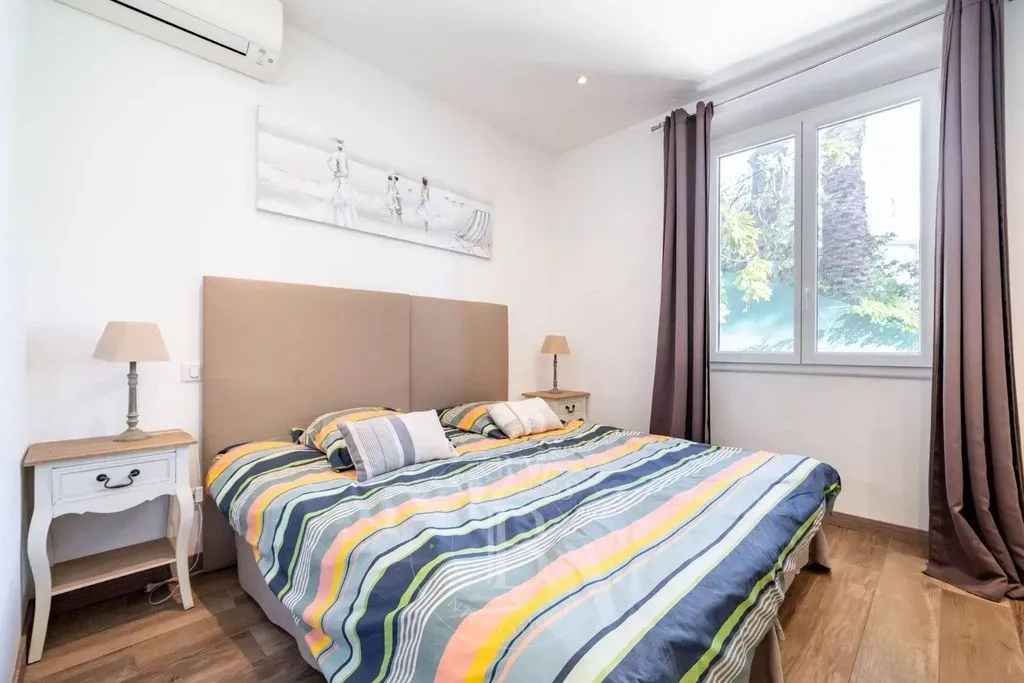 Chambres - Villa Luxueuse avec Piscine à Cannes