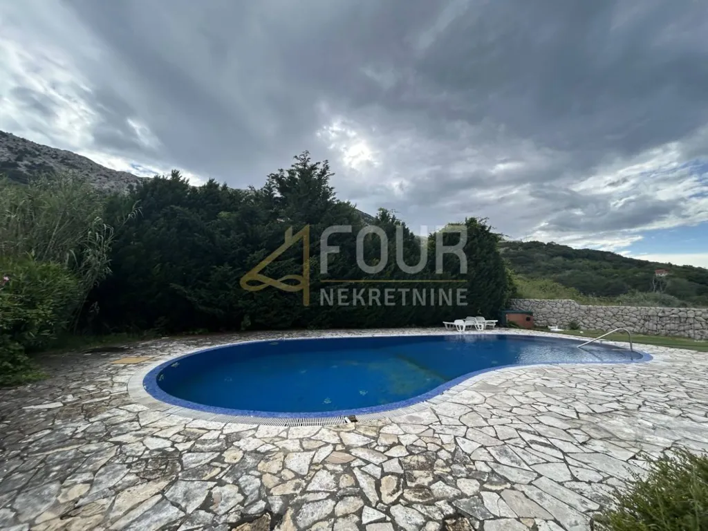 Piscine - Apartment with Pool in Baška