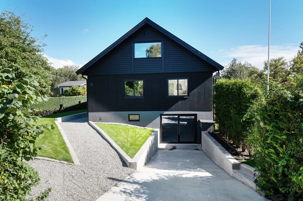 Extérieur - Fully Renovated Villa with Sunny Garden in Järfälla