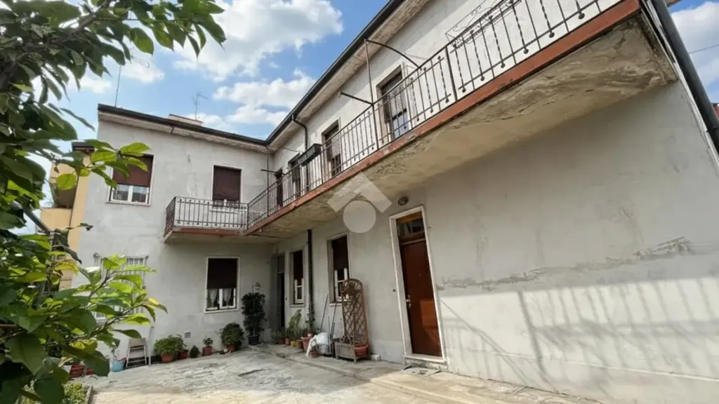 facade