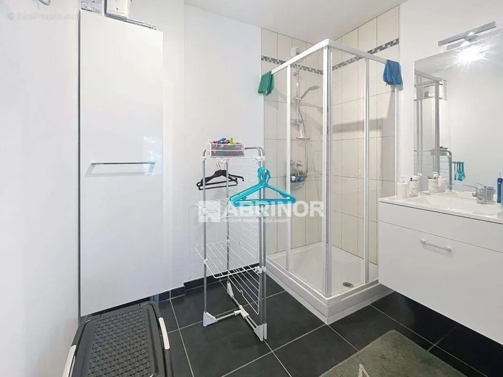 Salles de bain - Appartement avec Balcon à Wattignies