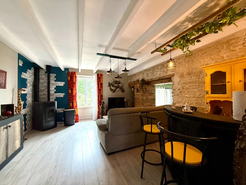Elutuba - Charming House with Terrace in Lusignan