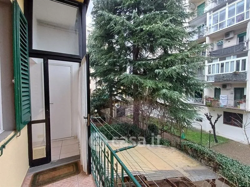 Balcon - Armed Trilocale with Balcony in Florence