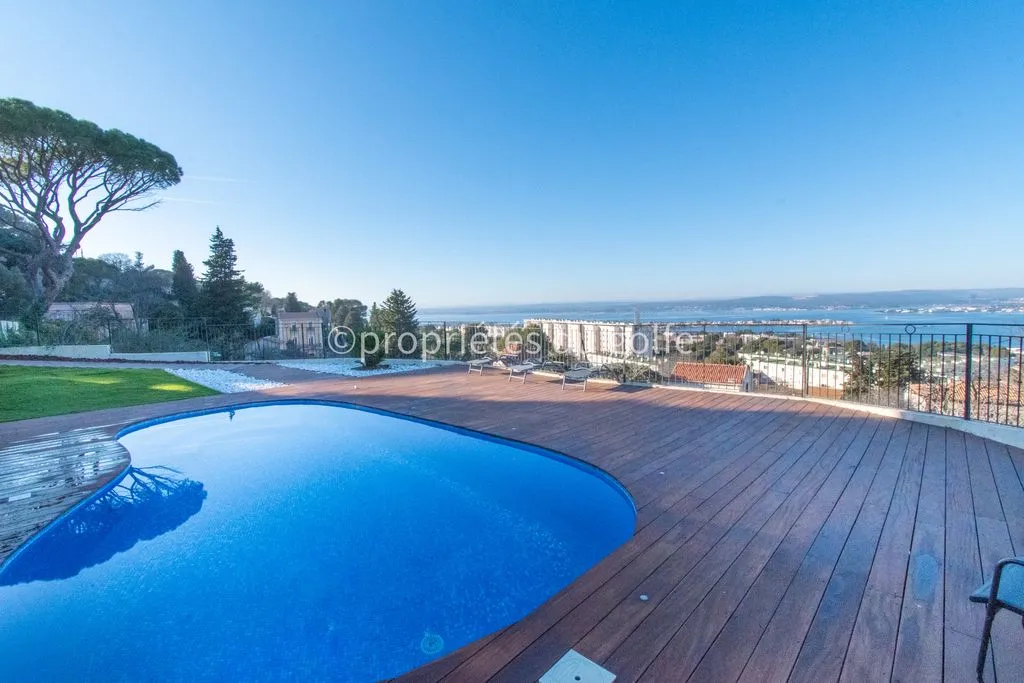 Piscina - Luxury Villa with Pool on Mont Saint Clair, Sète