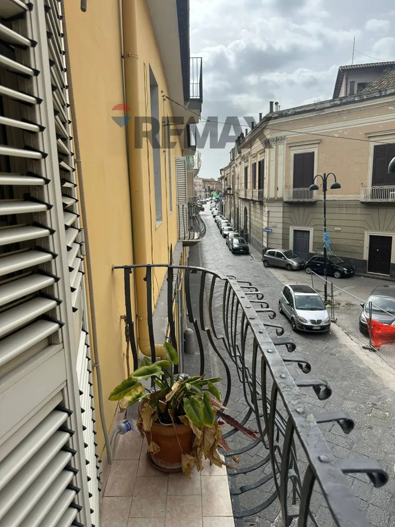 Balcon - Apartment with Balcony in Cardito