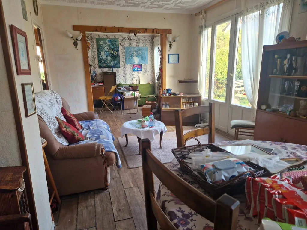 Salle à manger - Maison de Plain-Pied avec Jardin à Saint-Chéron
