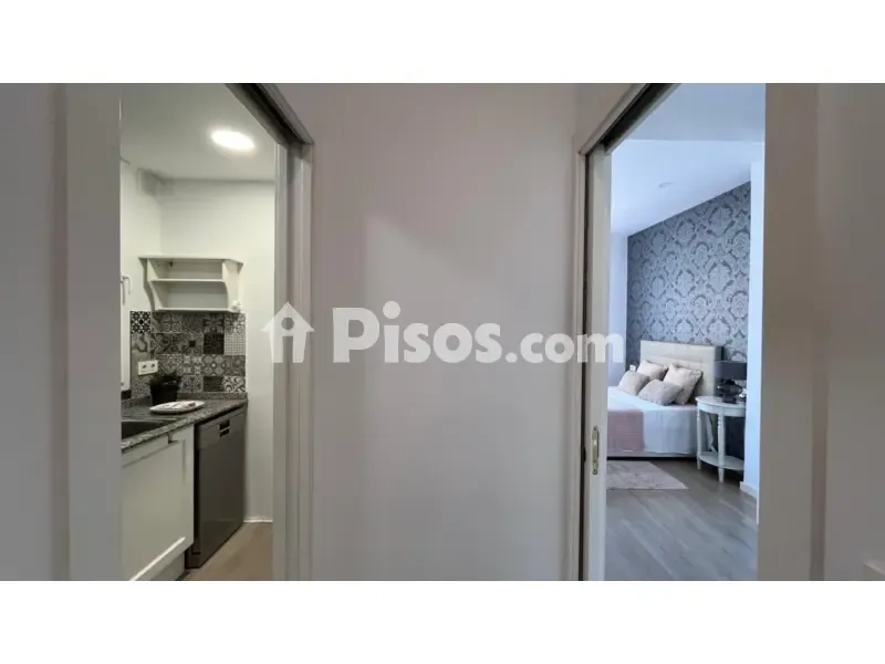 Cuisine - Reformed Apartment with Balcony in Salamanca