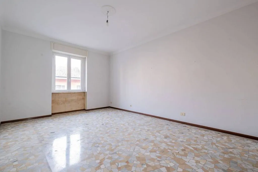 Rooms - Luxury Flat to be Restructured in Milan