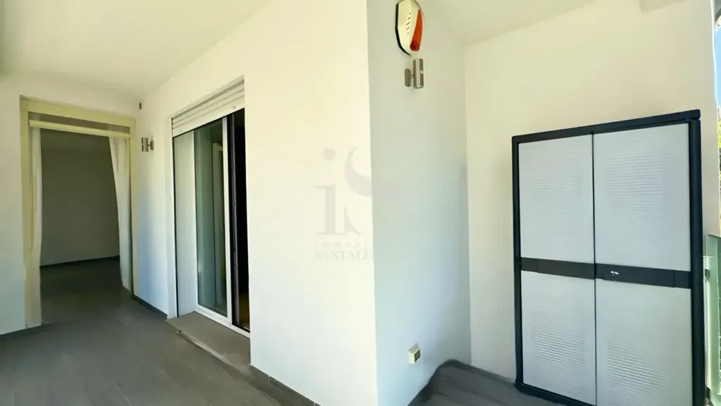 Chambres - Modern Trilocale with Terrace in Milan