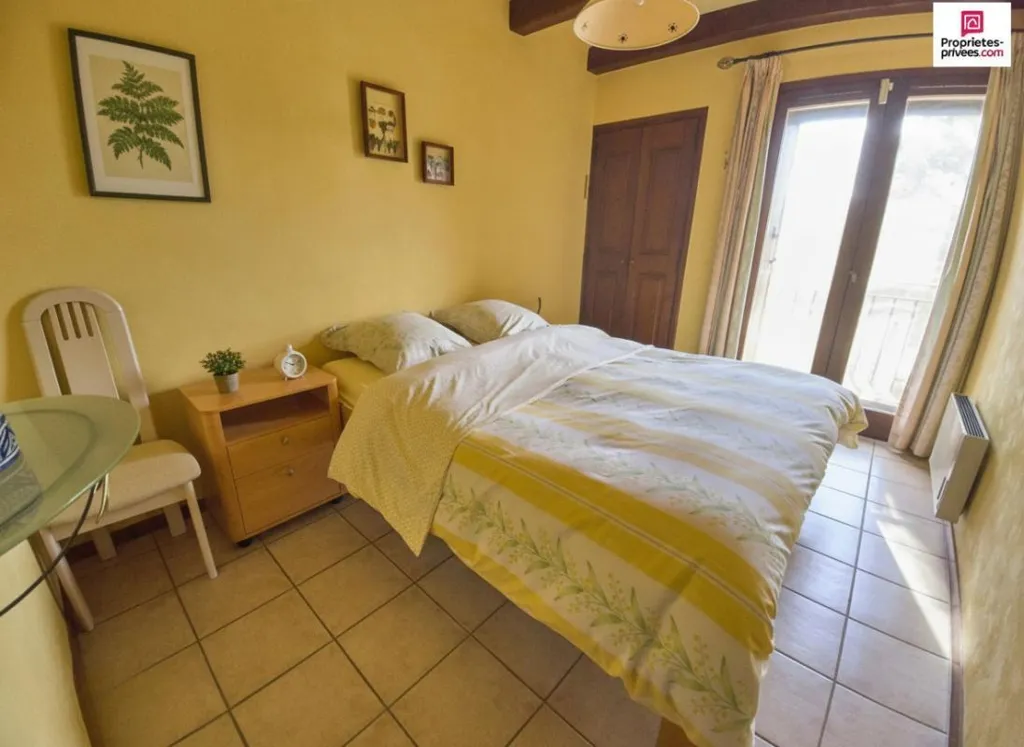 Chambres - Villa pied dans l'eau avec port privé près du lac d'Esparron