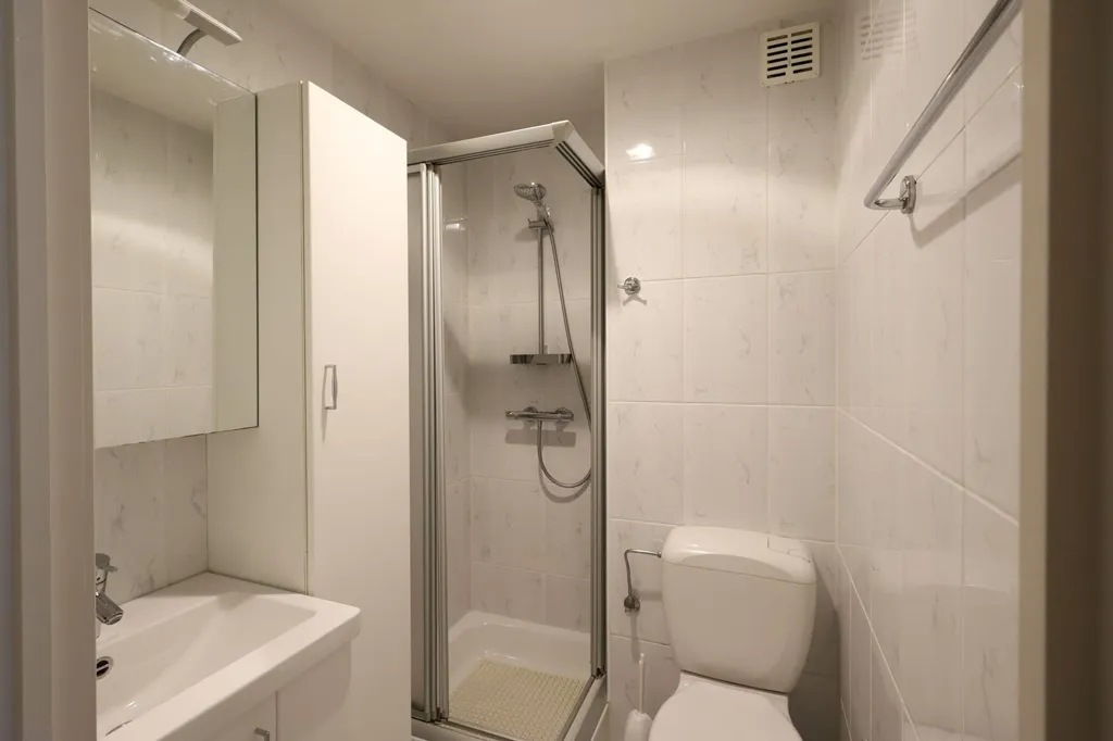 Salles de bain - Studio Meublé avec Terrasse à Oostduinkerke