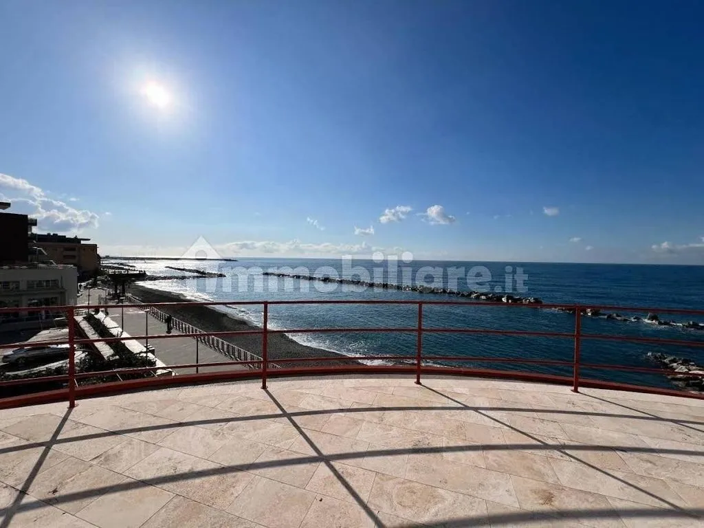 Terrasse - Luxury Apartment with Sea View in Chiavari