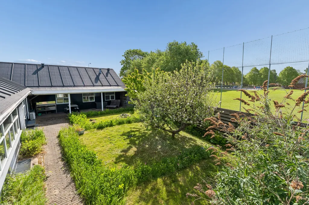 Aed - Villa with Office Space in Odense