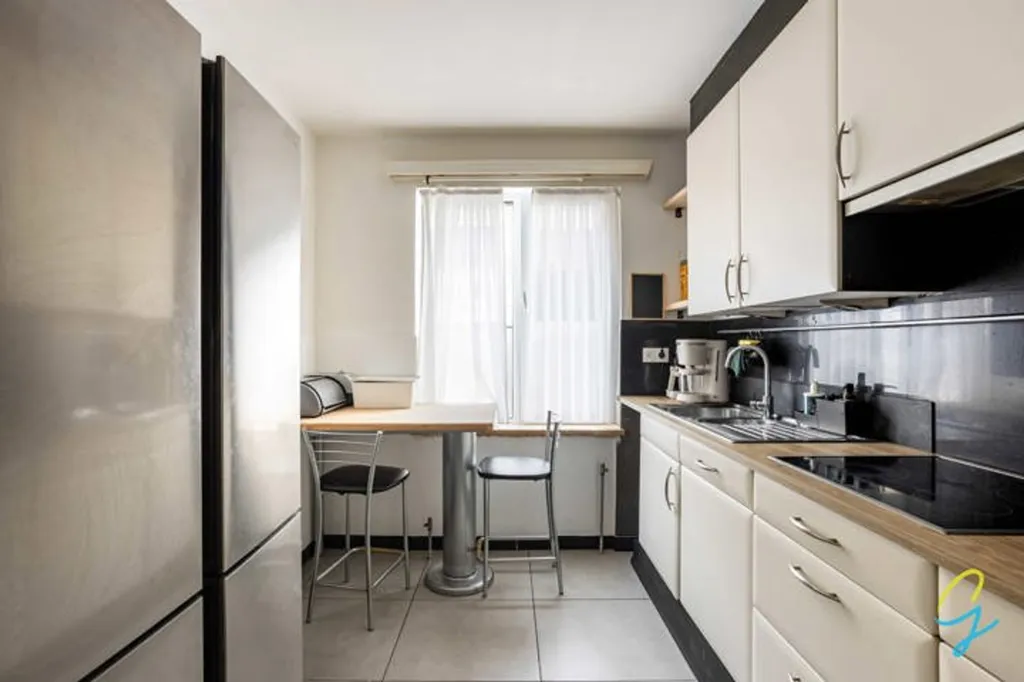 Cuisine - Appartement Rénové avec Garage à Oudenaarde