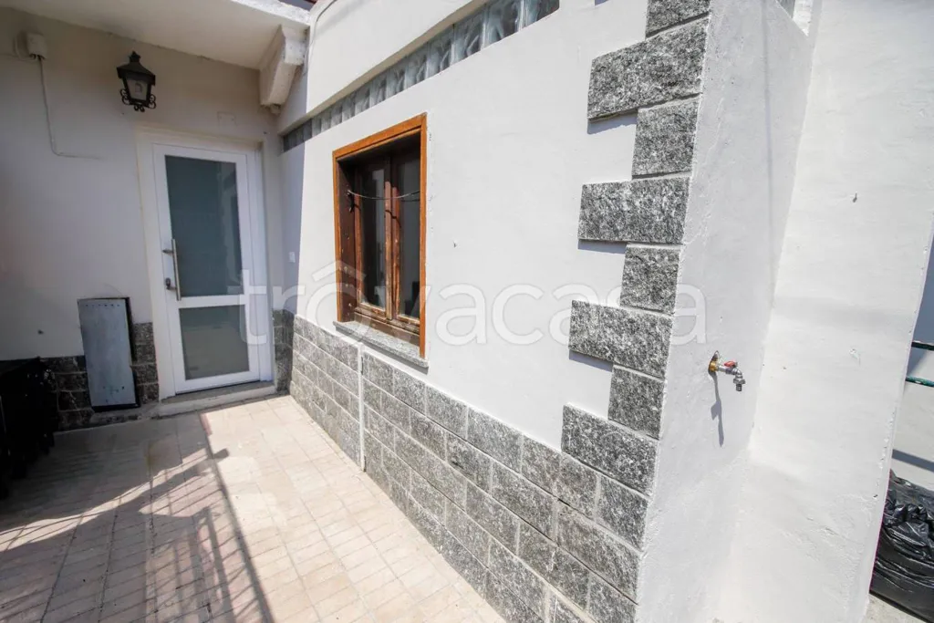Balcon - Terraced House with Vaulted Ceilings in Feletto