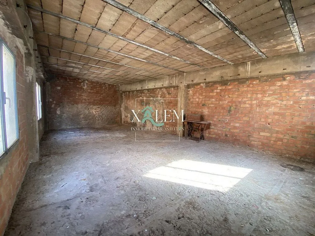 Toad - Significant House with Terrace in Vila-real