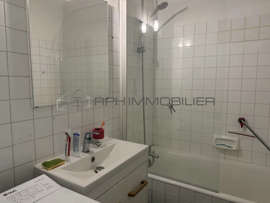 Bagni - Bright Apartment with Parking in Secure Residence, Limoges