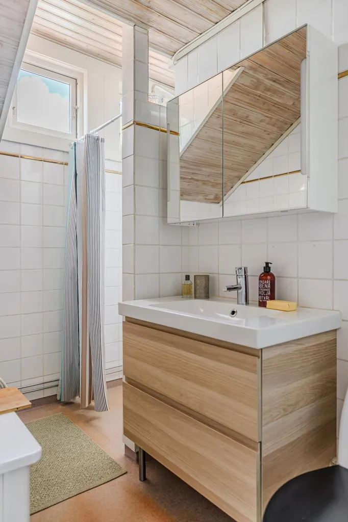 Salles de bain - Villa with Terrace in Falun Centre