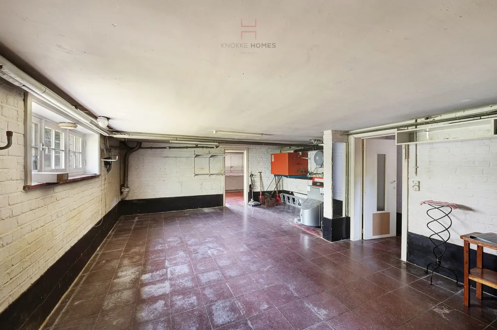 Garage - Villa with Royal Zoute Golf View in Zoute