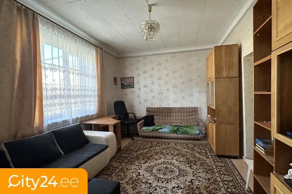 Séjour - Top Floor Flat with Balcony in Narva