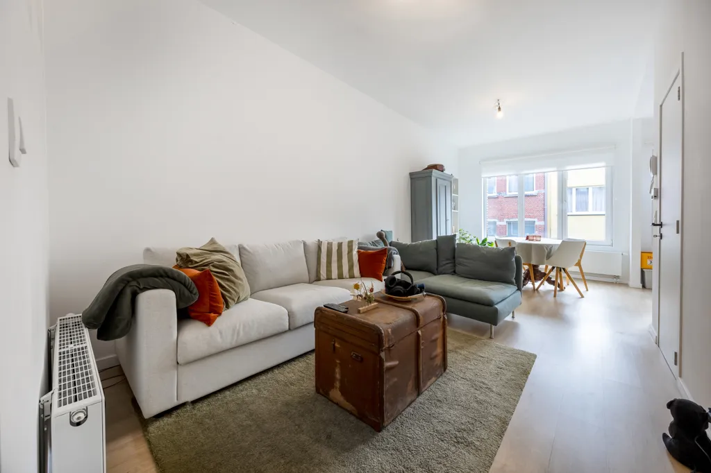 Elutuba - Income Property with 5th Unit Potential in Kievitwijk, Antwerp