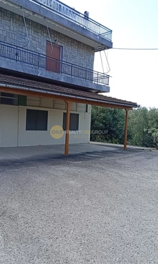 Garage - Industrial Space with Open View in Lamia