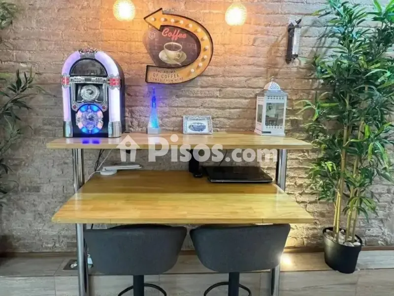 Toad - Design Duplex with Private Patio in Poble Sec
