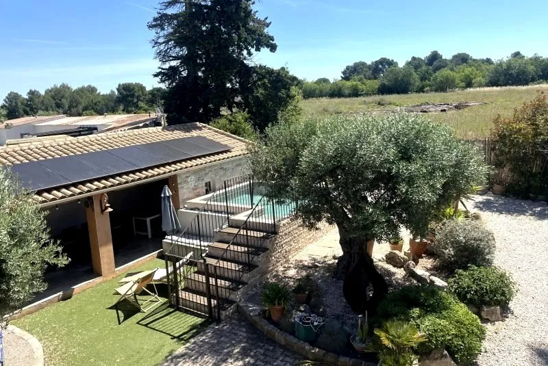 Vue aérienne - Maison en Pierre avec Piscine près de Lespignan