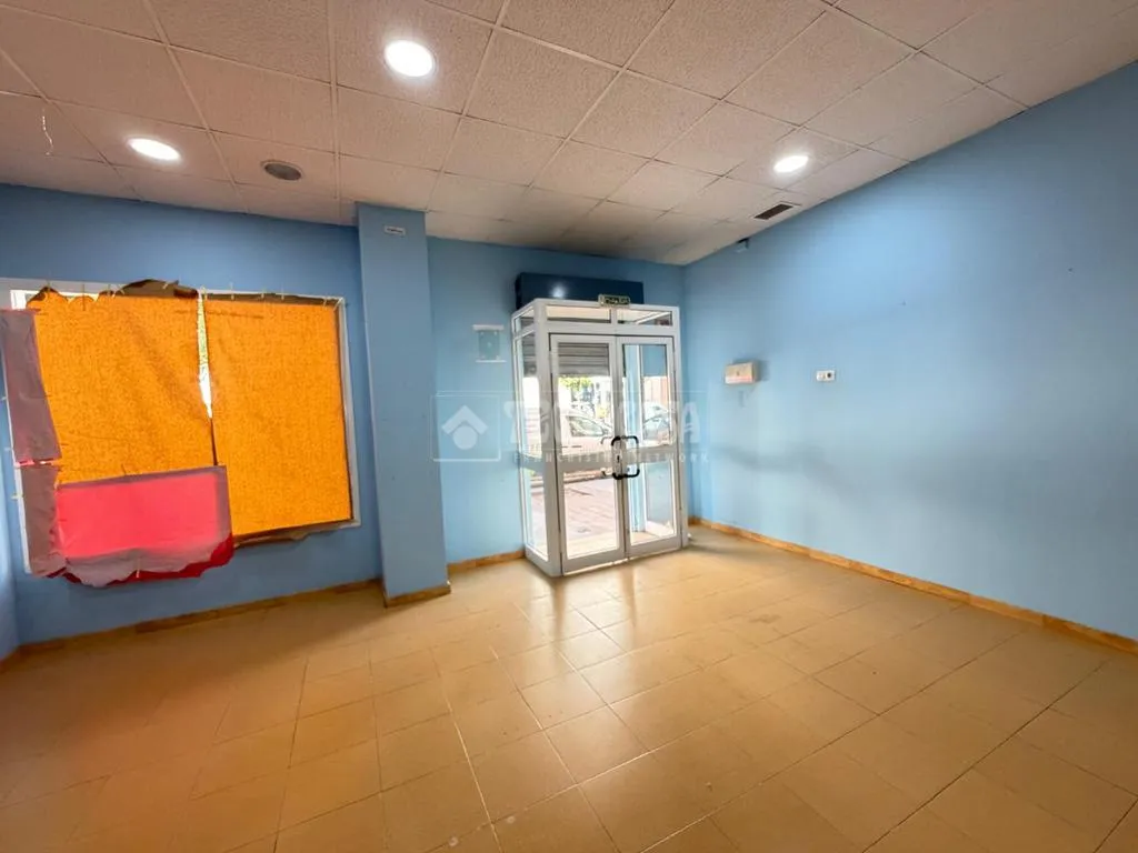 Toad - Commercial Space in Cerro Amate, Sevilla