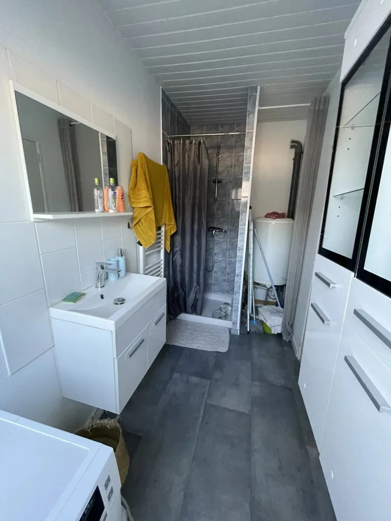 Vannitoad - Meubled Flat with Balcony in Saint-Quentin