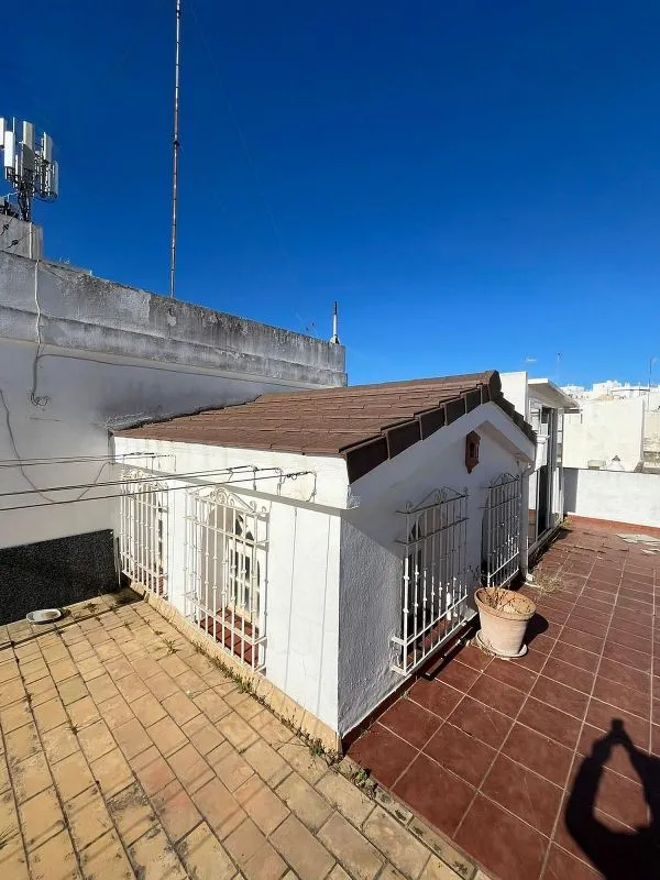 Terrazza - City Centre Flat with Private Rooftop in Central City
