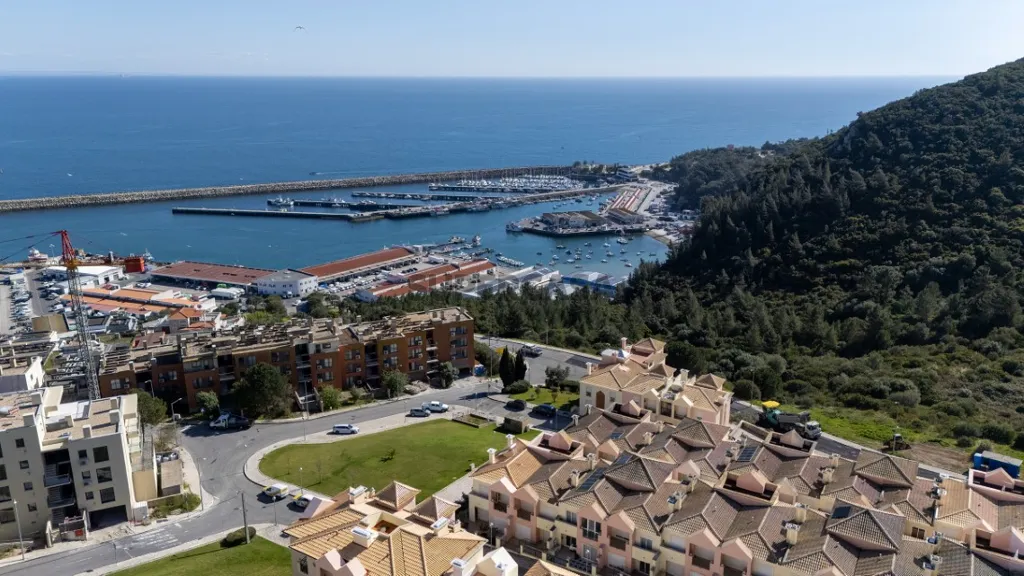 Vue aérienne - Duplex Flat with Sea View in Sesimbra