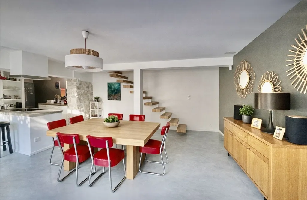 Söögituba - Charm House with Courtyard in Montélimar