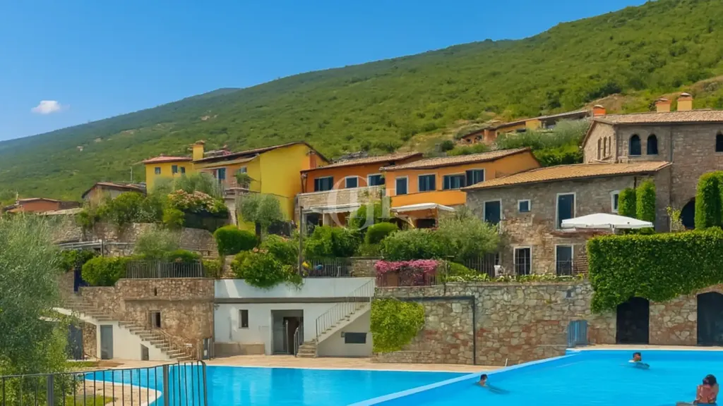 Bassein - Villa with Private Terraced Garden in Brenzone