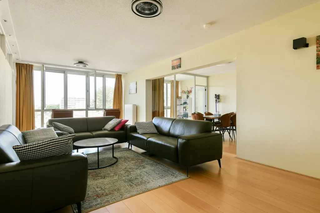 Elutuba - Furnished 4-Bedroom Apartment in Amsterdam