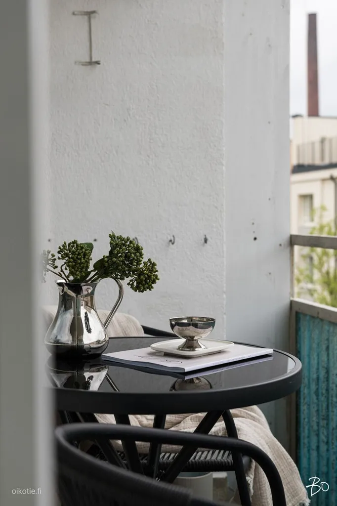 Balcon - End-Unit Apartment with Balcony in Armonkallio, Tampere