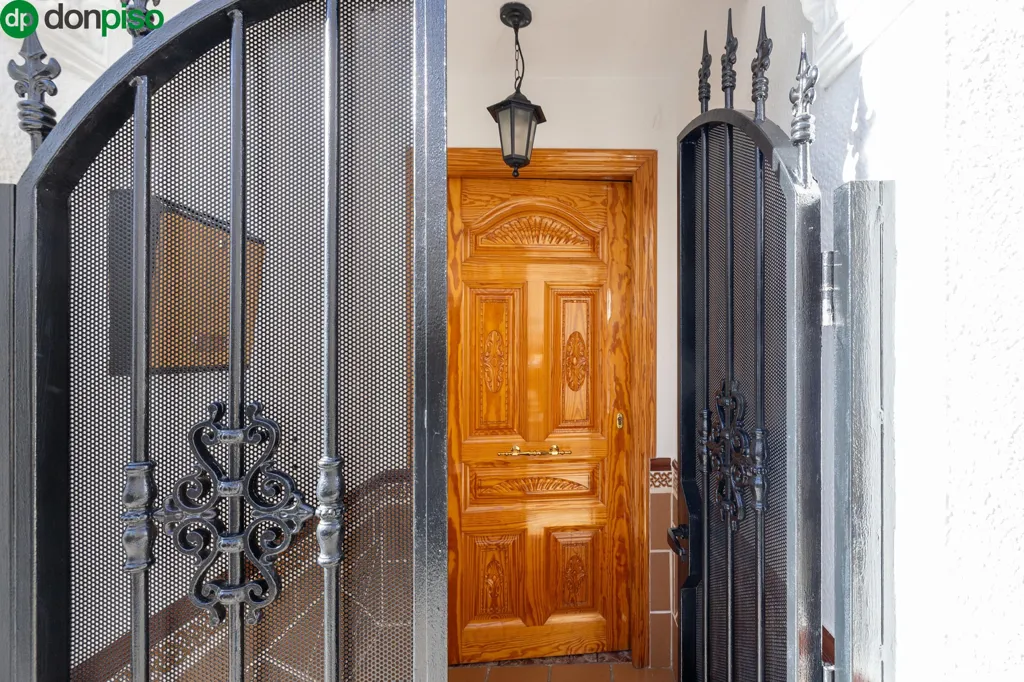 hallway_entrance